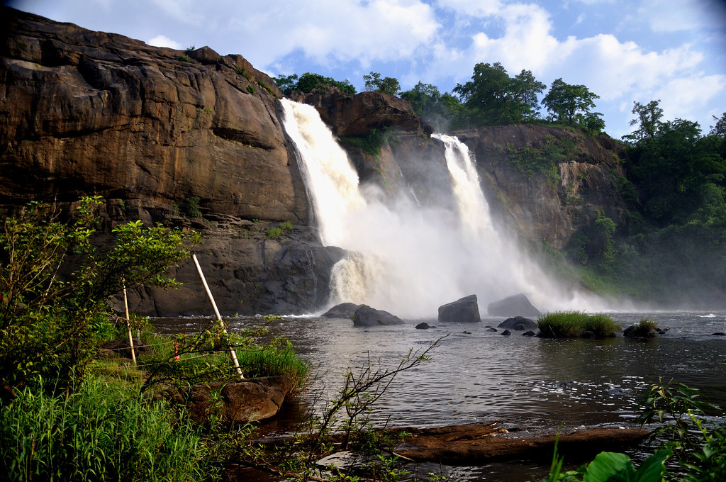 athirappilly tour packages