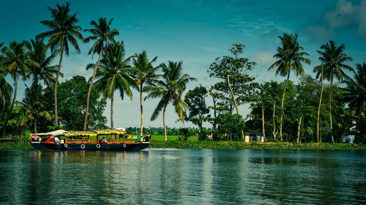kumarakom tour packages