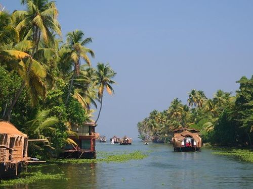 kumarakom tour packages